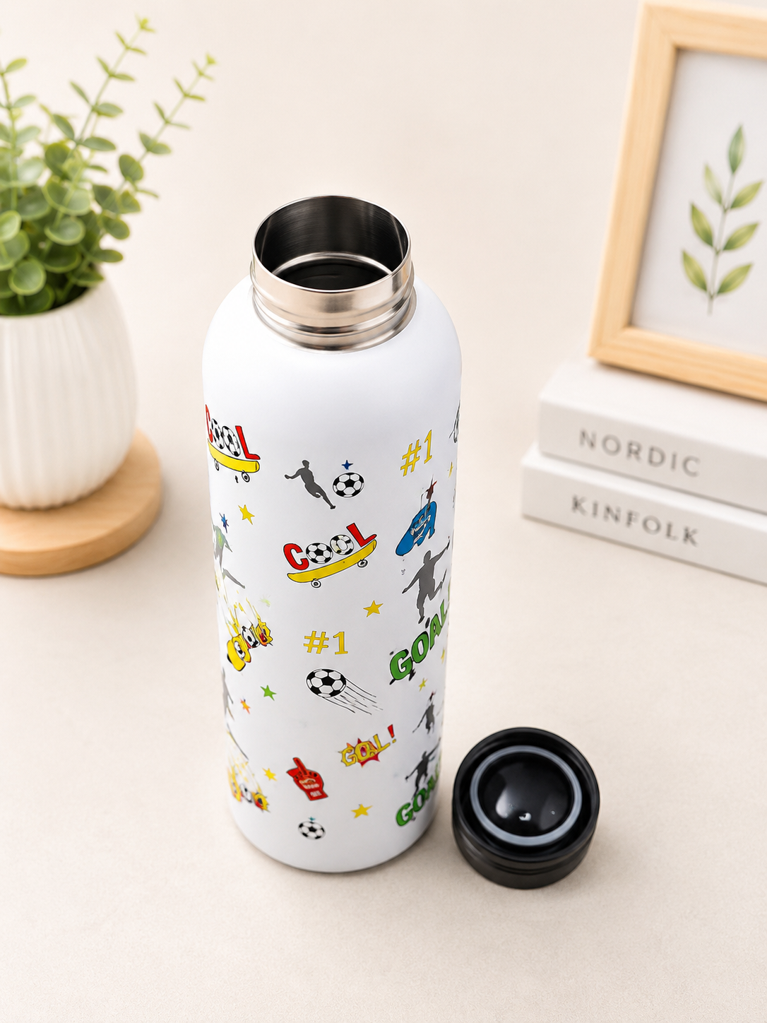Stainless Steel | Water Bottle | Football Print | Leakproof Bottle for Boys Girls | BPA Free | Reusable Drinking Bottle for School Gym Travel